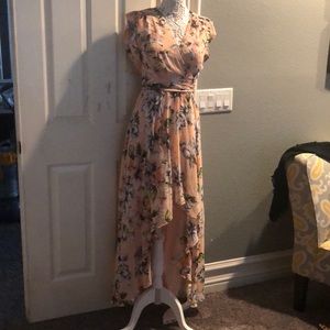 Beautiful light pink Eliza J maxi dress.